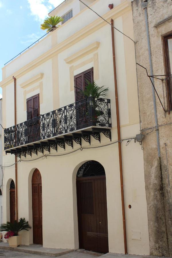 Terrazza In Palazzo Taormina Βίλα Castellammare del Golfo Εξωτερικό φωτογραφία